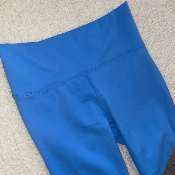 Fabletics Color Block(with mesh) Crop Leggings - Picture 6 of 6